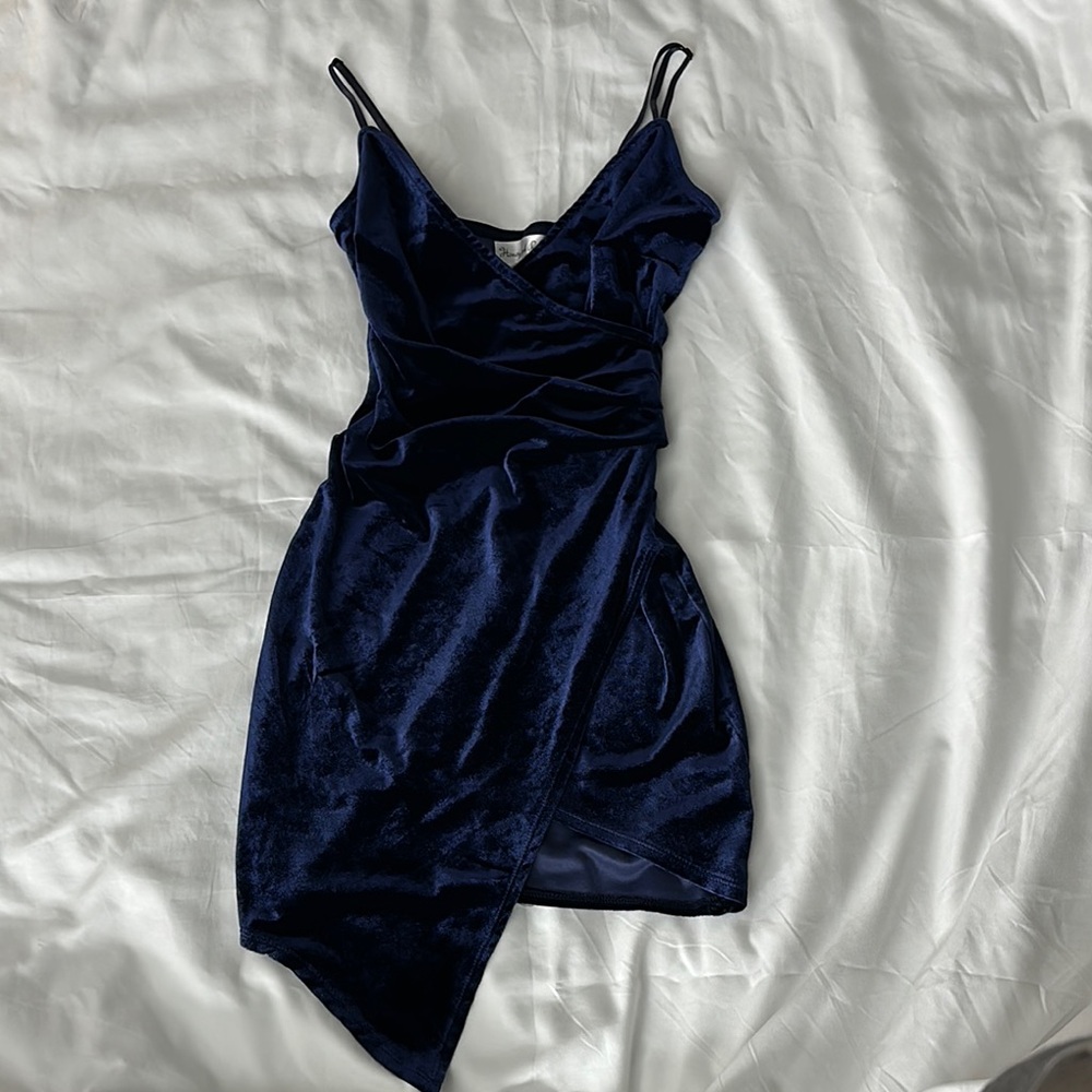 Elegant Navy Blue Velvet Dress